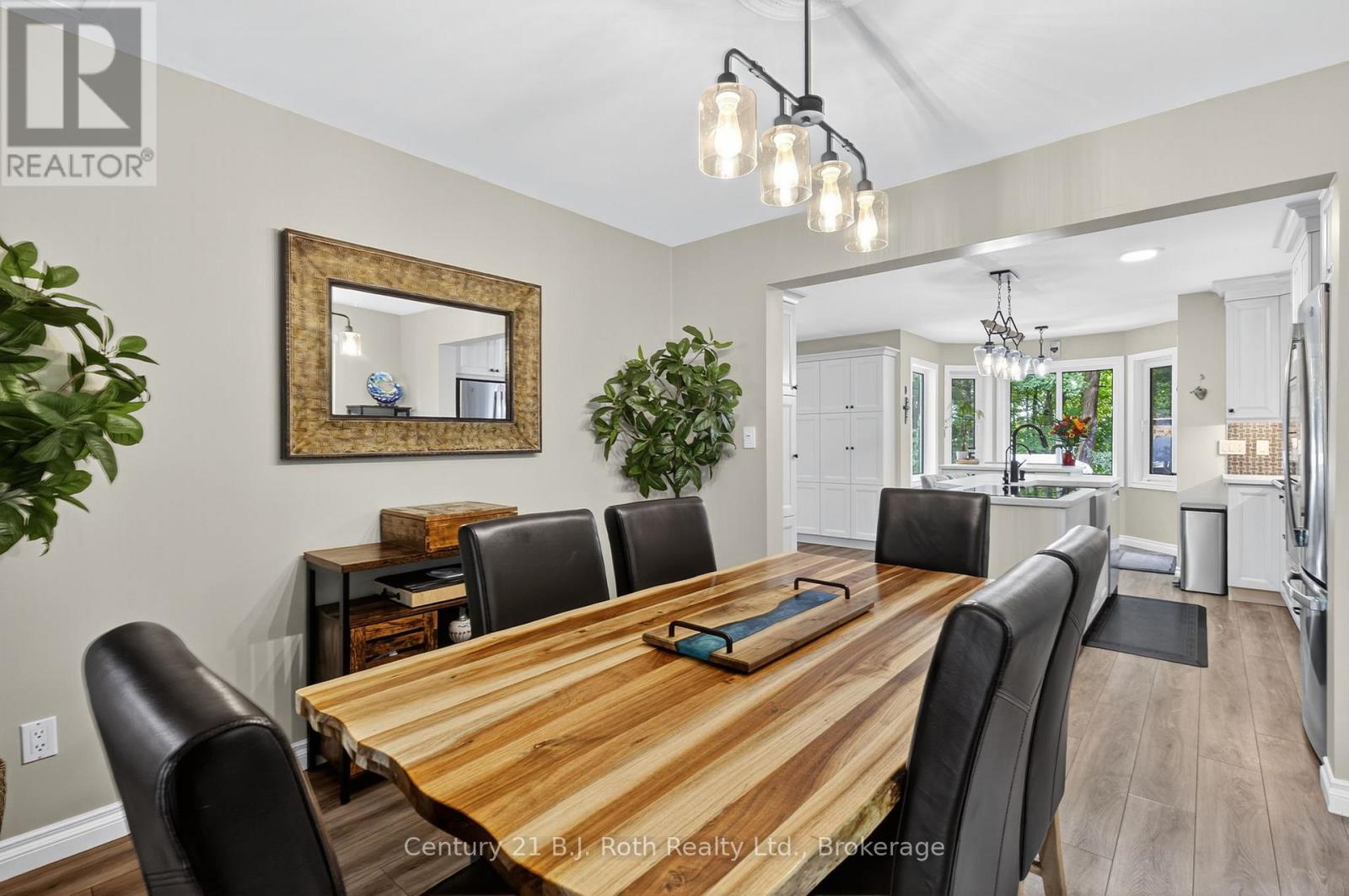 83 Wozniak Road, Penetanguishene, Ontario L9M 1W6 - Photo 11 - S12665460