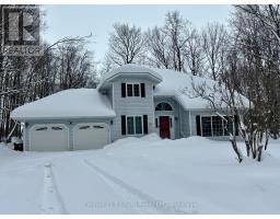 83 WOZNIAK ROAD, Penetanguishene, Ontario
