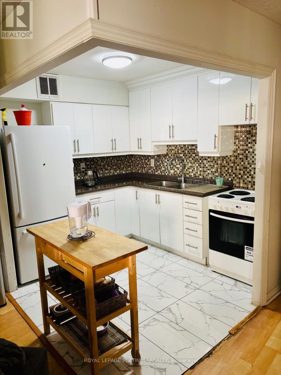 408 - 330 Dixon Road, Toronto, Ontario  M9R 1S9 - Photo 4 - W12670840