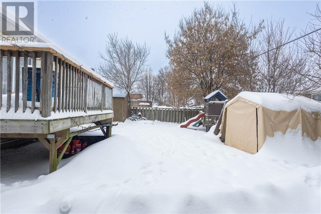 3235 Errington Avenue, Chelmsford, Ontario  P0M 1L0 - Photo 2 - 2125988