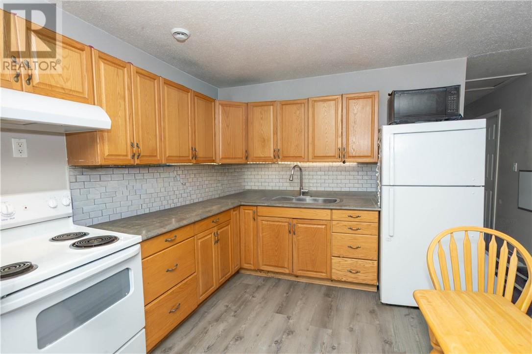 3235 Errington Avenue, Chelmsford, Ontario  P0M 1L0 - Photo 8 - 2125988