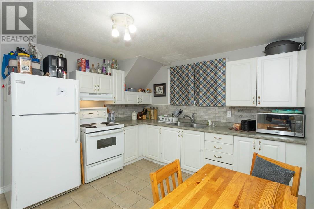 3235 Errington Avenue, Chelmsford, Ontario  P0M 1L0 - Photo 9 - 2125987