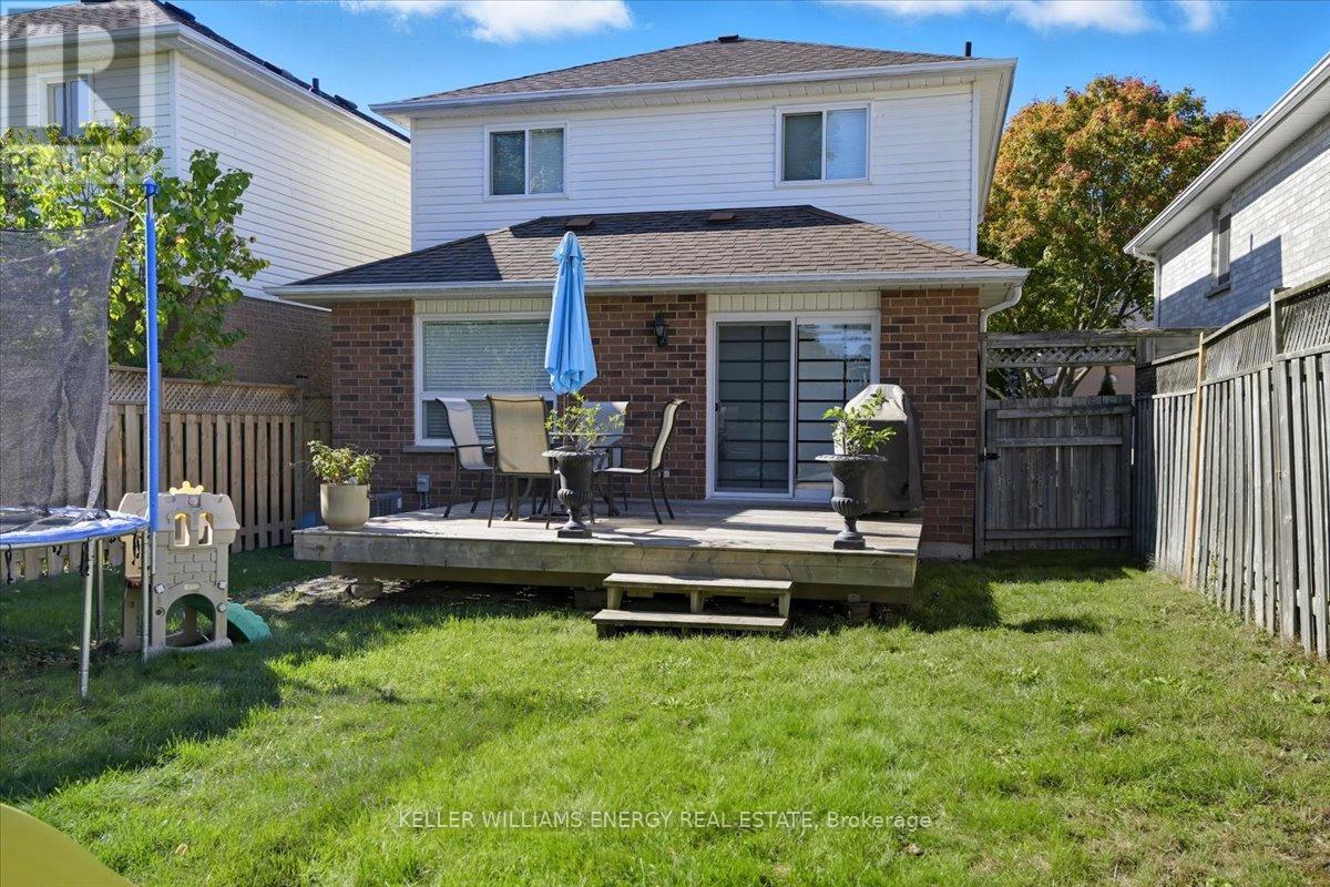 54 Farncomb Crescent, Clarington, Ontario  L1C 4L8 - Photo 20 - E12670854