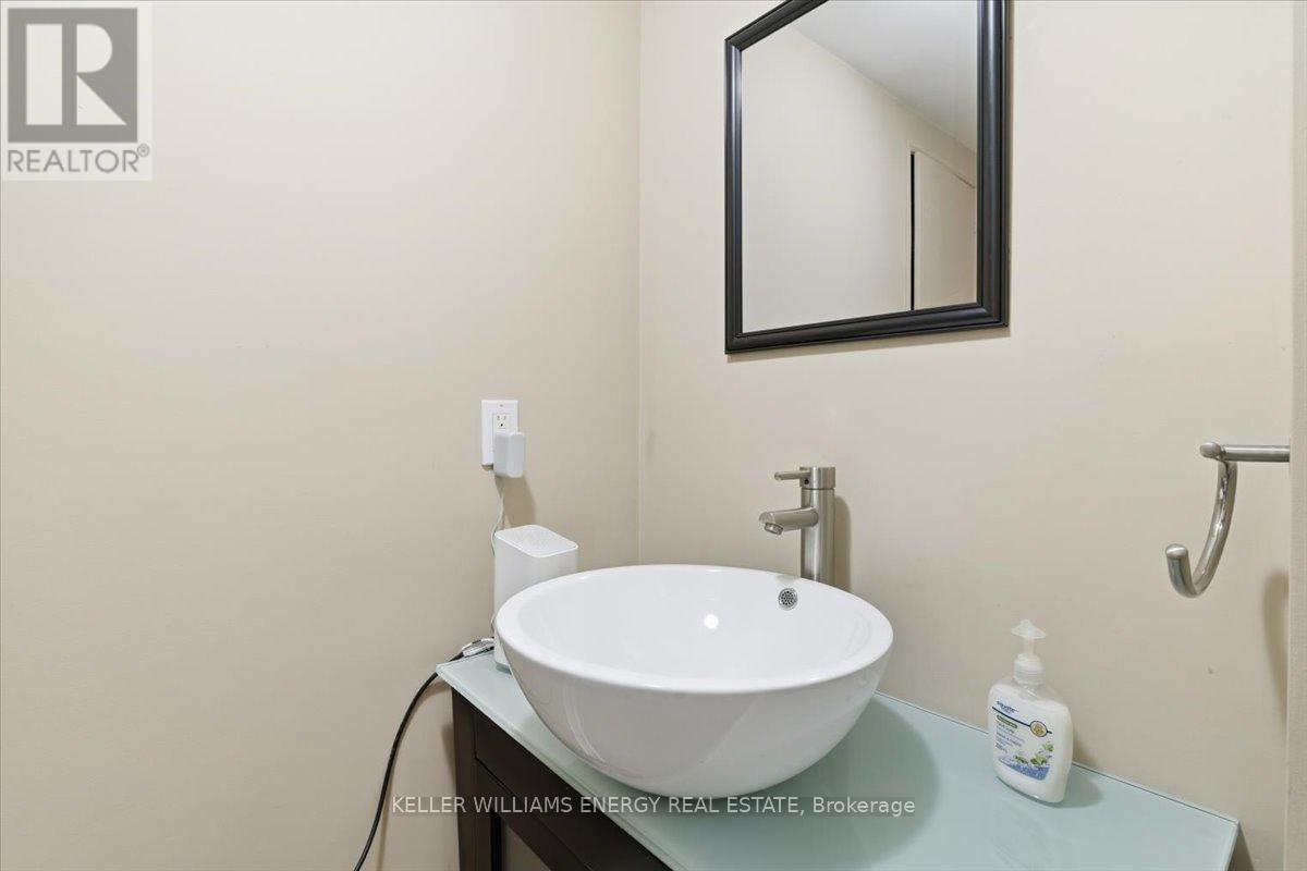 54 Farncomb Crescent, Clarington, Ontario  L1C 4L8 - Photo 31 - E12670854