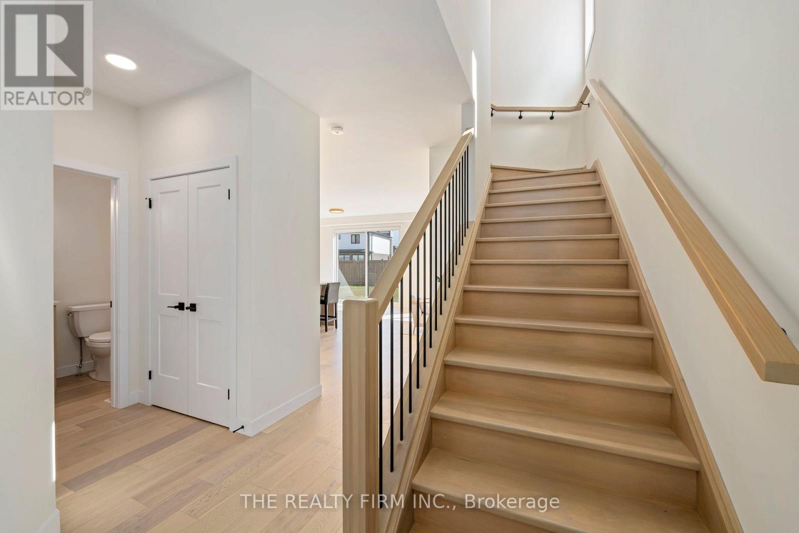 2172 Saddlerock Avenue, London North, Ontario  N6G 3W3 - Photo 12 - X12670856