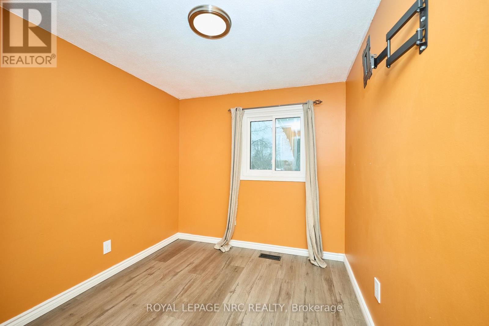 25 - 25 Linfield Drive, St. Catharines, Ontario  L2N 5T7 - Photo 22 - X12670860