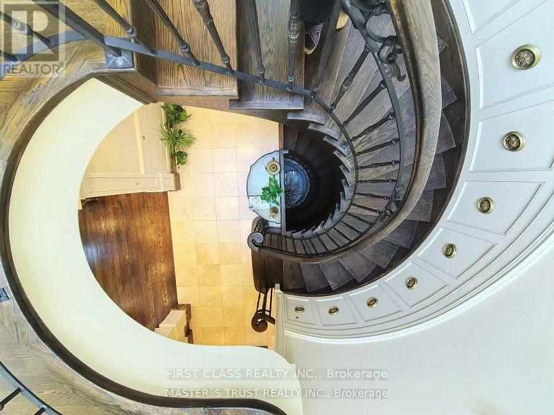 216 Parkview Avenue, Toronto, Ontario  M2N 3Y8 - Photo 15 - C12670872