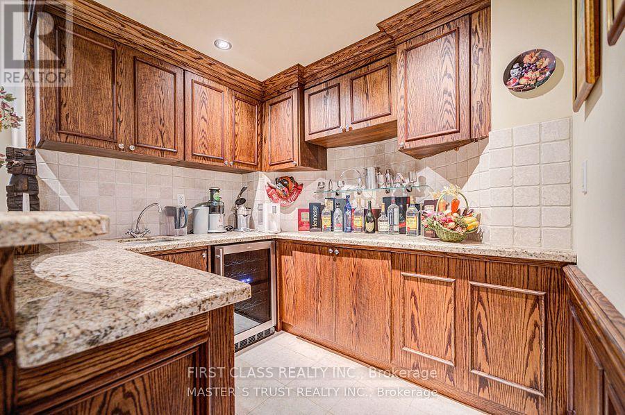 216 Parkview Avenue, Toronto, Ontario  M2N 3Y8 - Photo 39 - C12670872