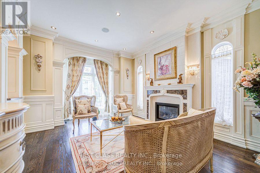 216 Parkview Avenue, Toronto, Ontario  M2N 3Y8 - Photo 5 - C12670872