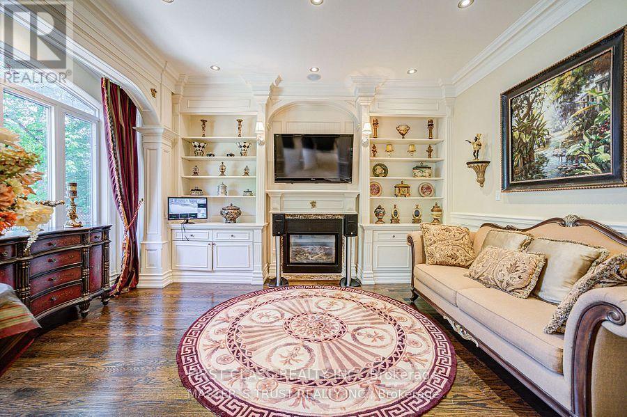 216 Parkview Avenue, Toronto, Ontario  M2N 3Y8 - Photo 8 - C12670872