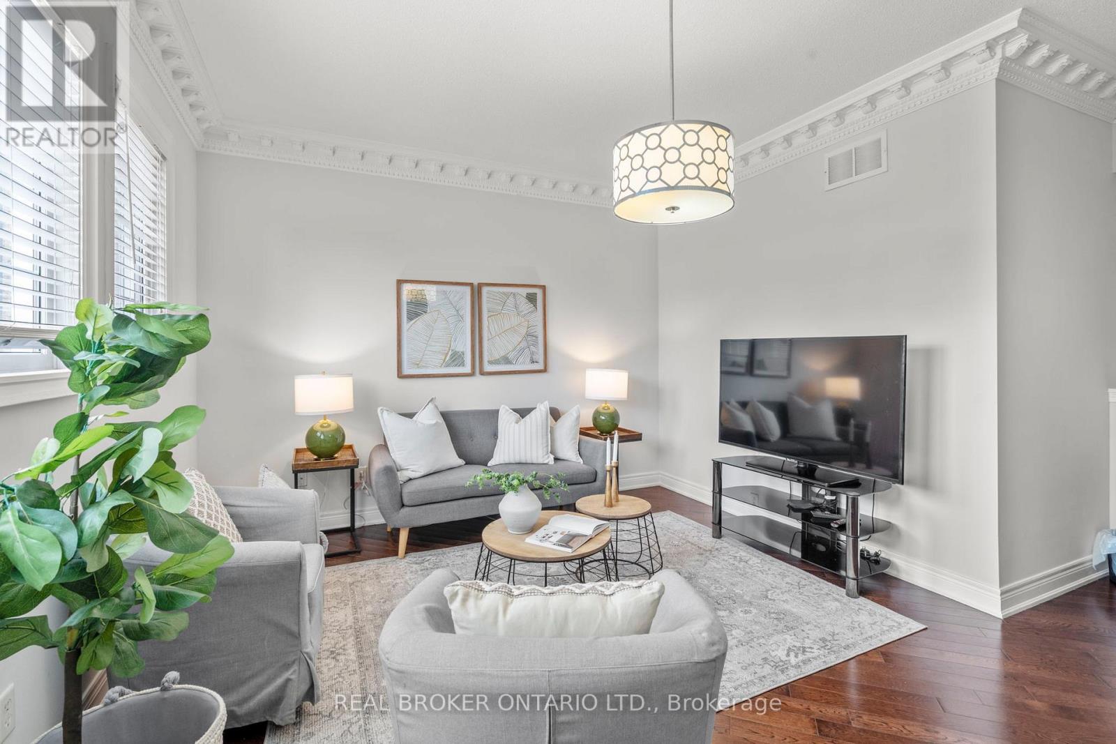 85 LAURIER AVENUE, Richmond Hill, Ontario