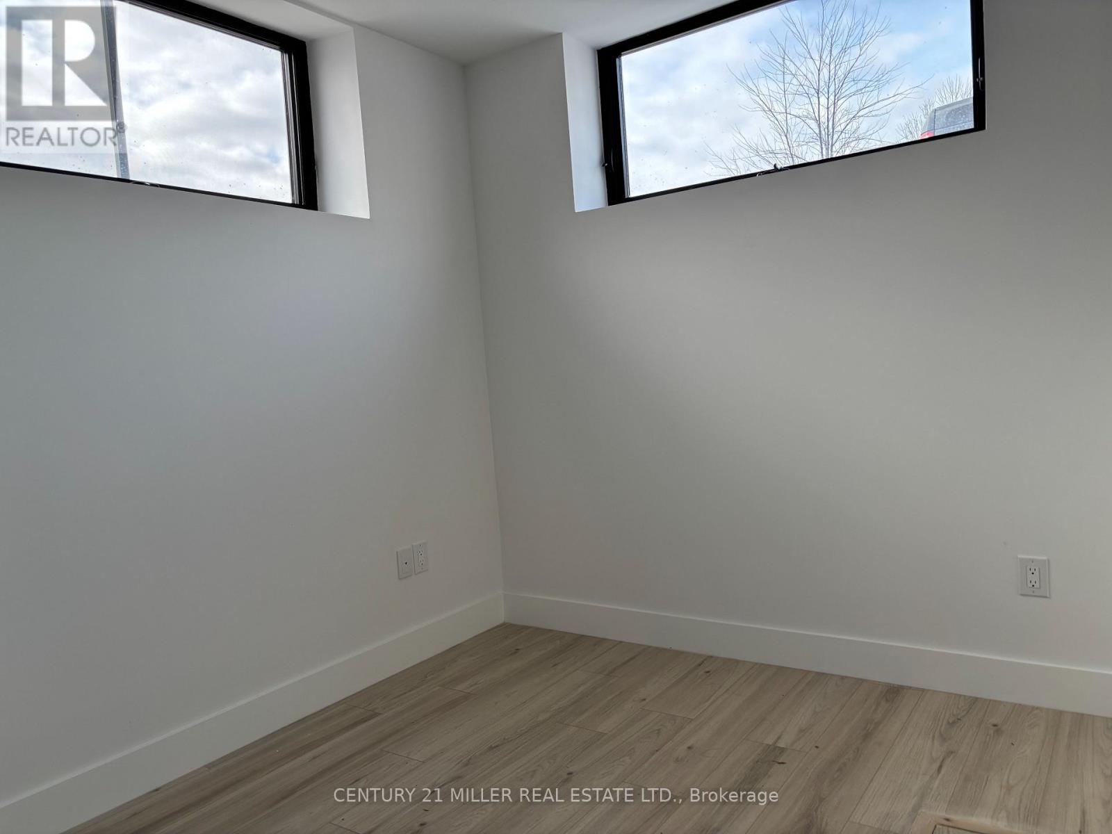 107 - 7277 Wilson Crescent, Niagara Falls (Oldfield), Ontario  L2G 4R8 - Photo 4 - X12670852