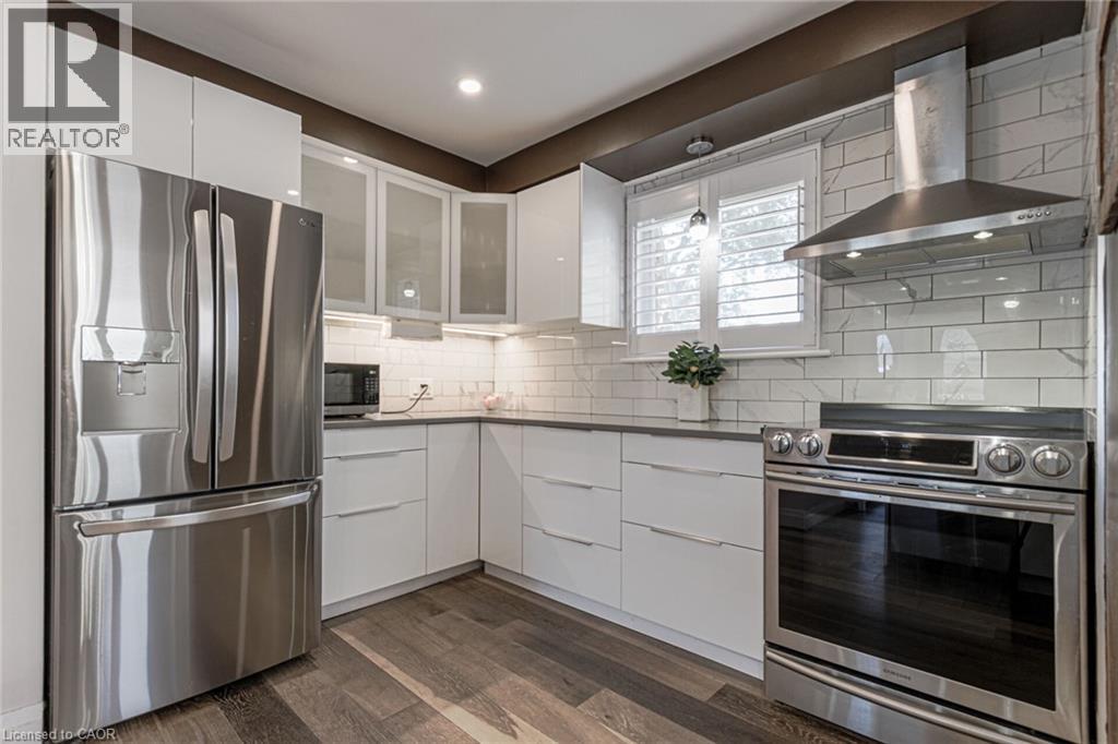 2105 Maplewood Drive, Burlington, Ontario  L7R 2C6 - Photo 18 - 40780808