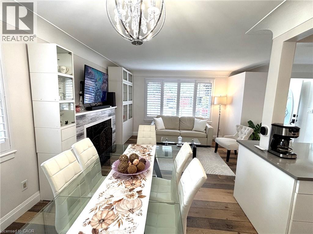 2105 Maplewood Drive, Burlington, Ontario  L7R 2C6 - Photo 9 - 40780808