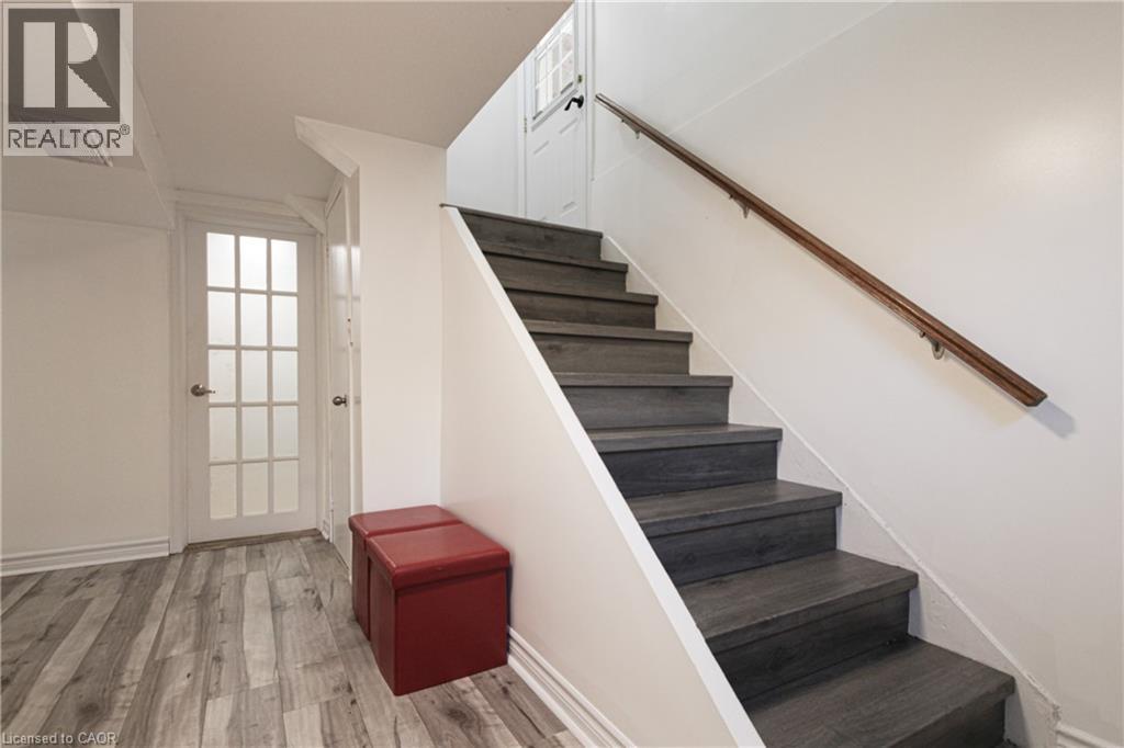 2105 Maplewood Drive, Burlington, Ontario  L7R 2C6 - Photo 31 - 40780808