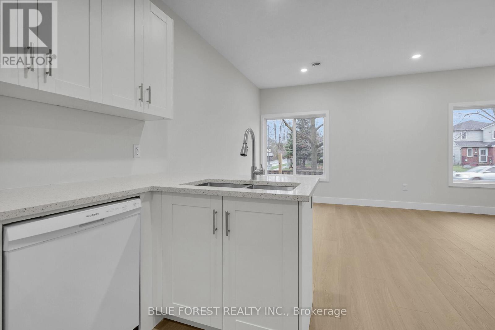 143 Marconi Court, London East, Ontario  N5V 0C9 - Photo 12 - X12669920