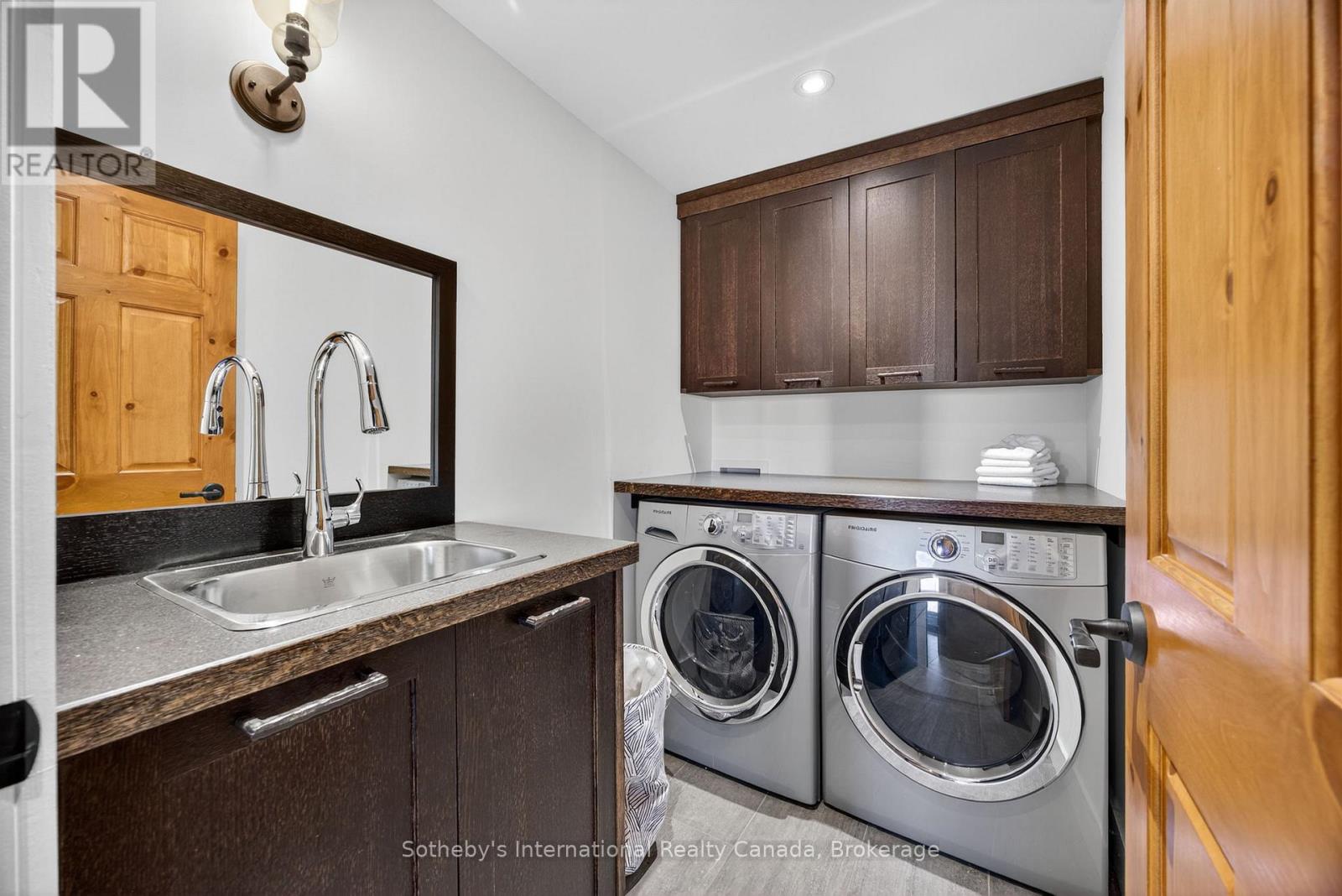 589374 19 Grey Road, Blue Mountains, Ontario  L9Y 0R6 - Photo 43 - X12670908