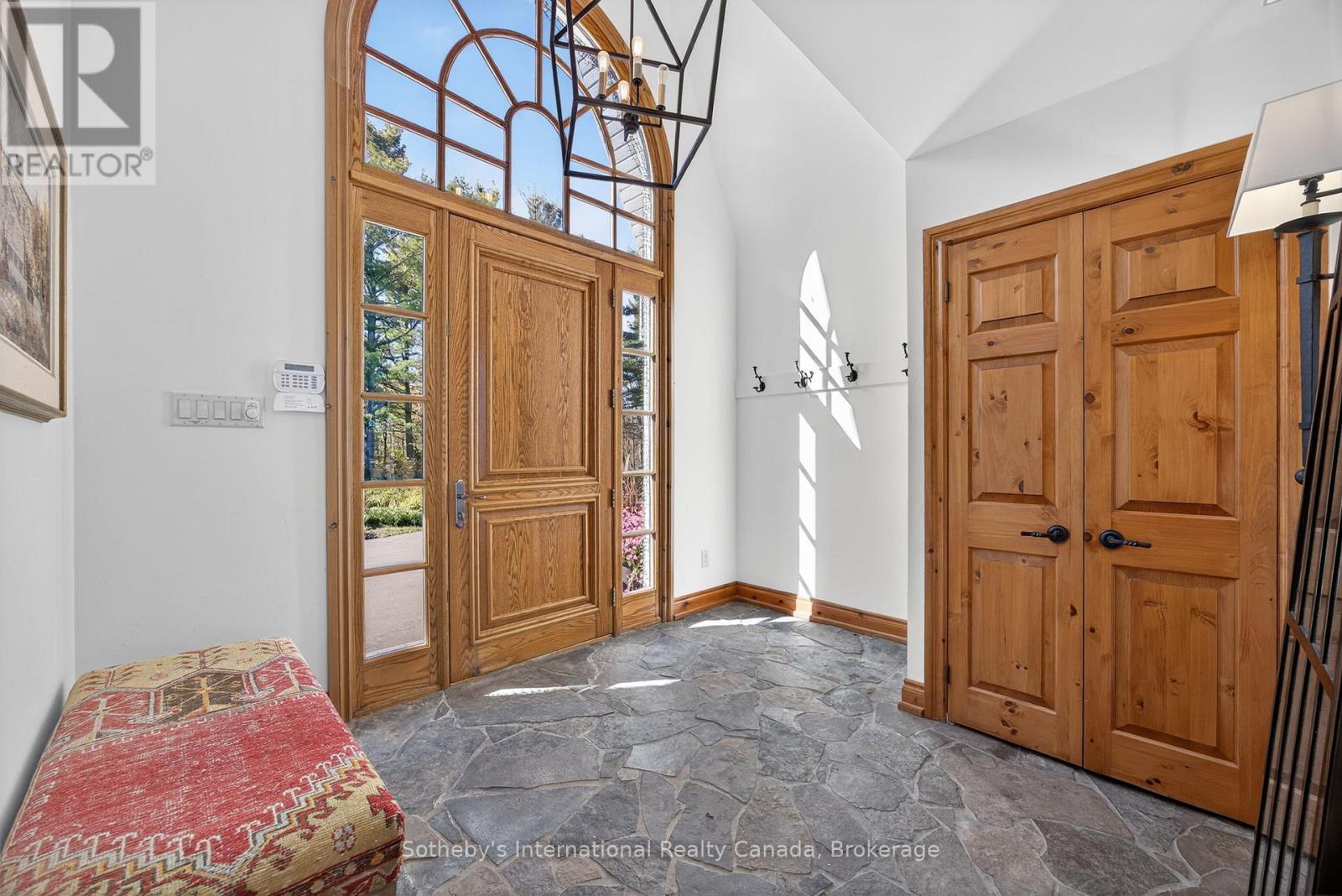 589374 19 Grey Road, Blue Mountains, Ontario  L9Y 0R6 - Photo 6 - X12670908