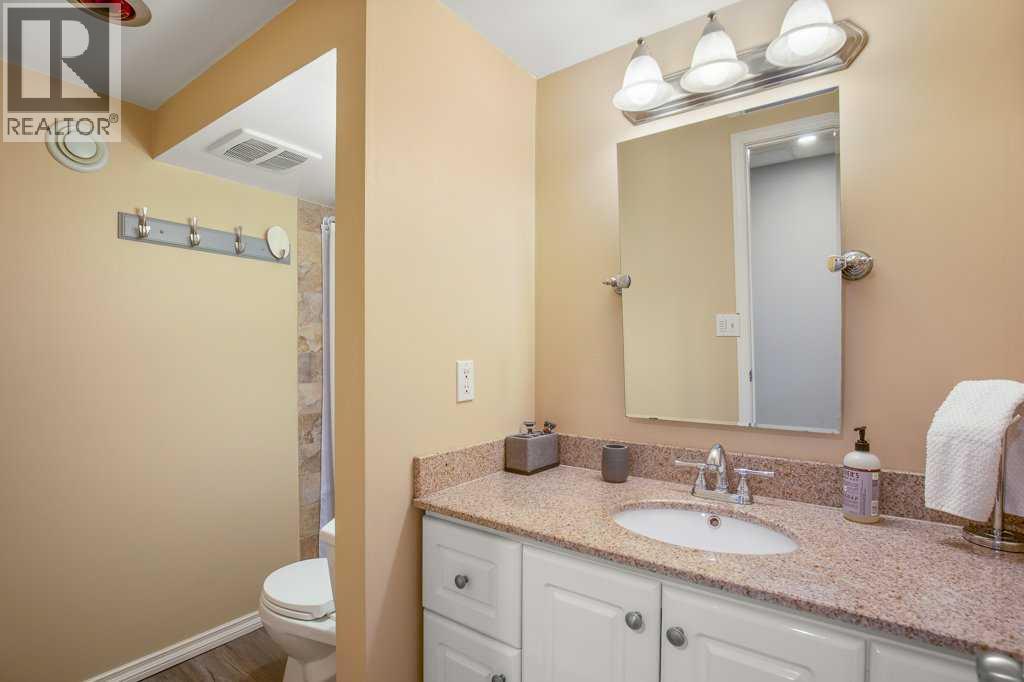 36 Harvey Close, Red Deer, Alberta  T4N 6C4 - Photo 44 - A2235898