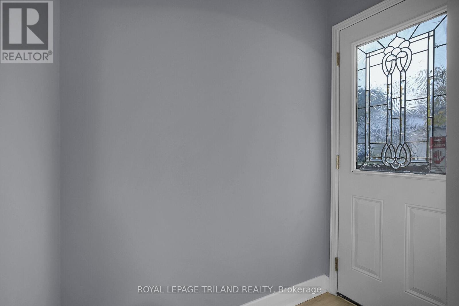 114 Emery Street W, London South, Ontario  N6J 1S1 - Photo 5 - X12670884