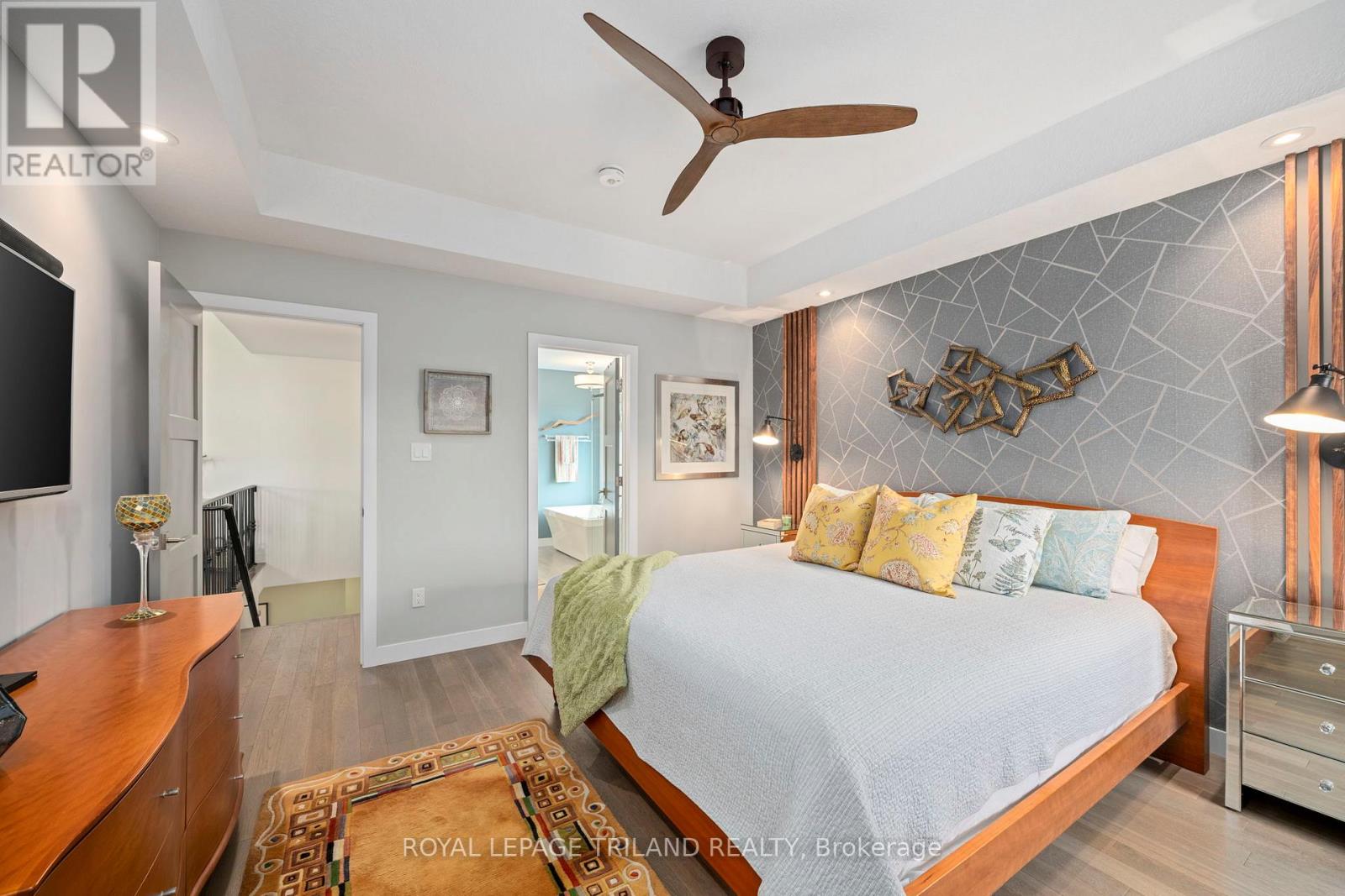 208 Emery Street, Central Elgin, Ontario  N5L 0A5 - Photo 10 - X12670942