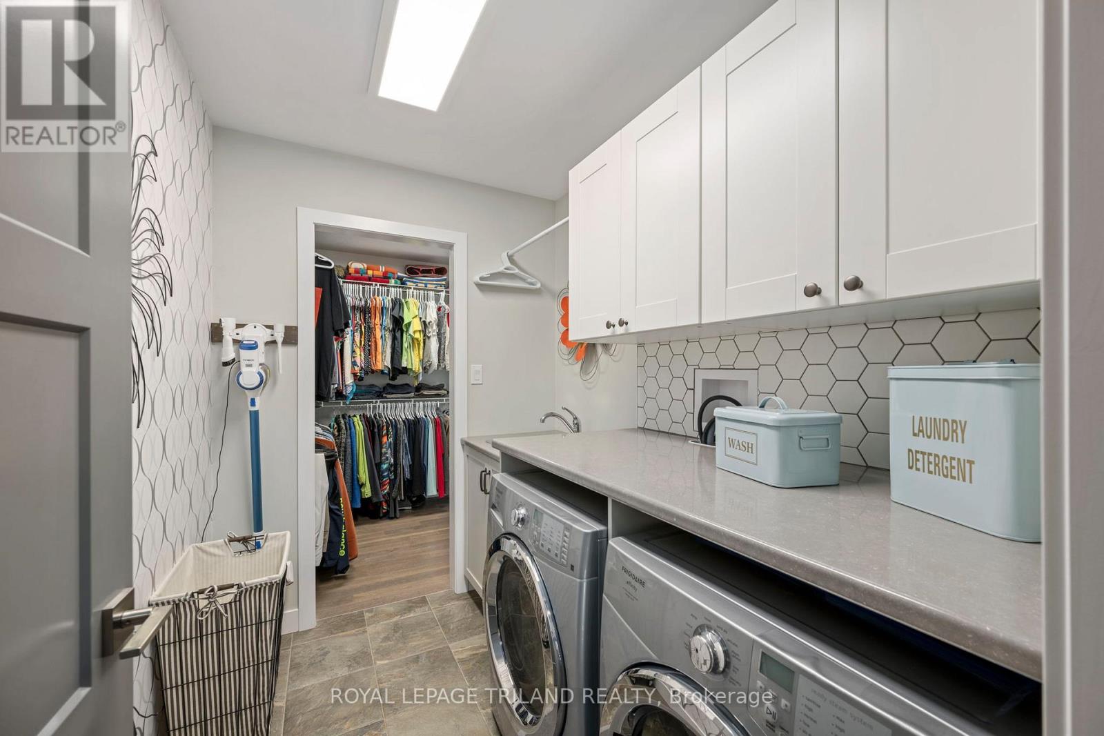 208 Emery Street, Central Elgin, Ontario  N5L 0A5 - Photo 14 - X12670942