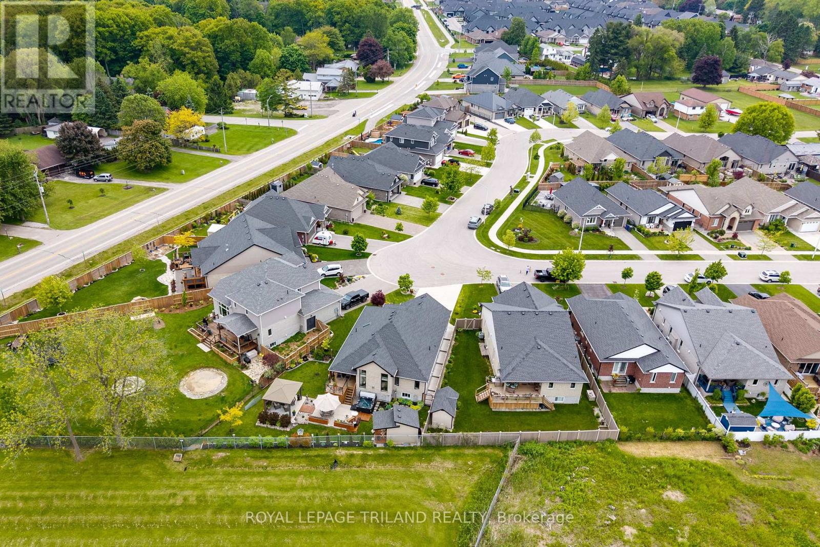 208 Emery Street, Central Elgin, Ontario  N5L 0A5 - Photo 40 - X12670942