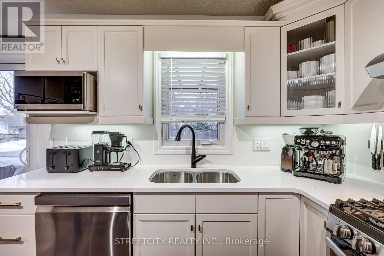 105 Penhale Avenue S, St. Thomas, Ontario  N5R 6M3 - Photo 18 - X12670952