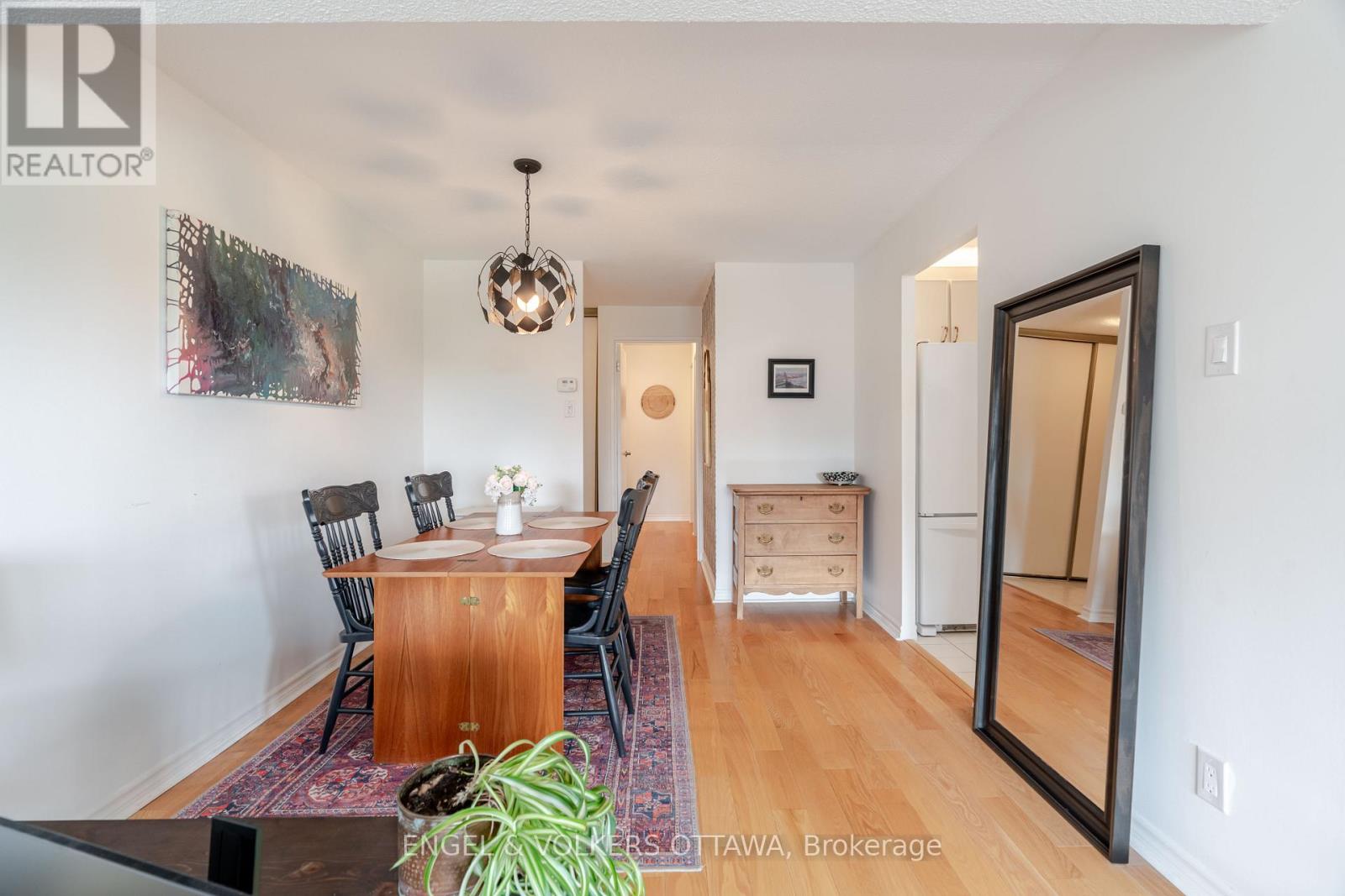 606 - 1171 Ambleside Drive, Ottawa, Ontario  K2B 8E1 - Photo 11 - X12670936