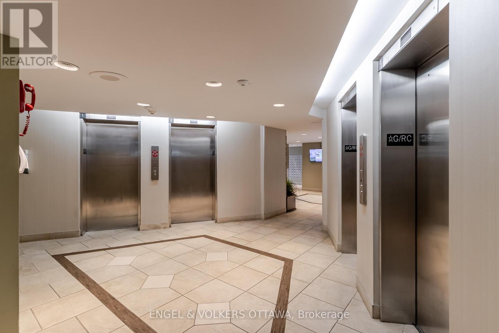 606 - 1171 Ambleside Drive, Ottawa, Ontario  K2B 8E1 - Photo 7 - X12670936