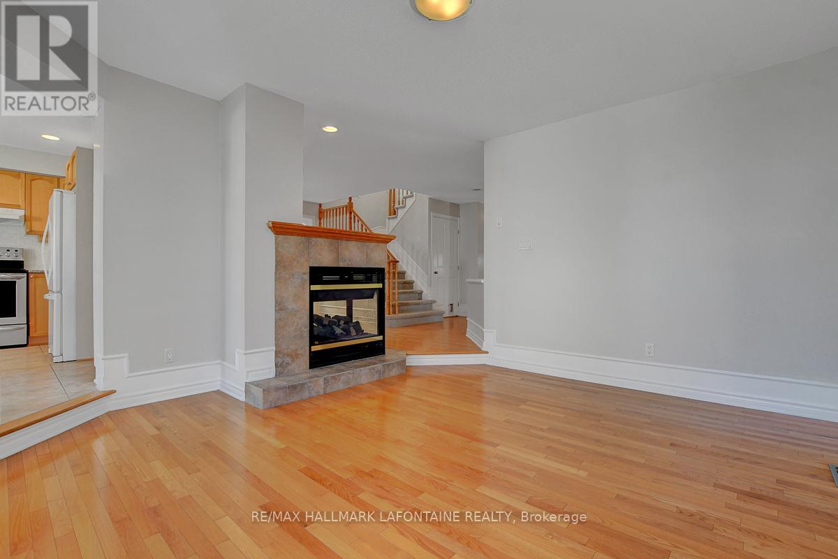 919 Scala Avenue, Ottawa, Ontario  K4A 4M7 - Photo 10 - X12670944