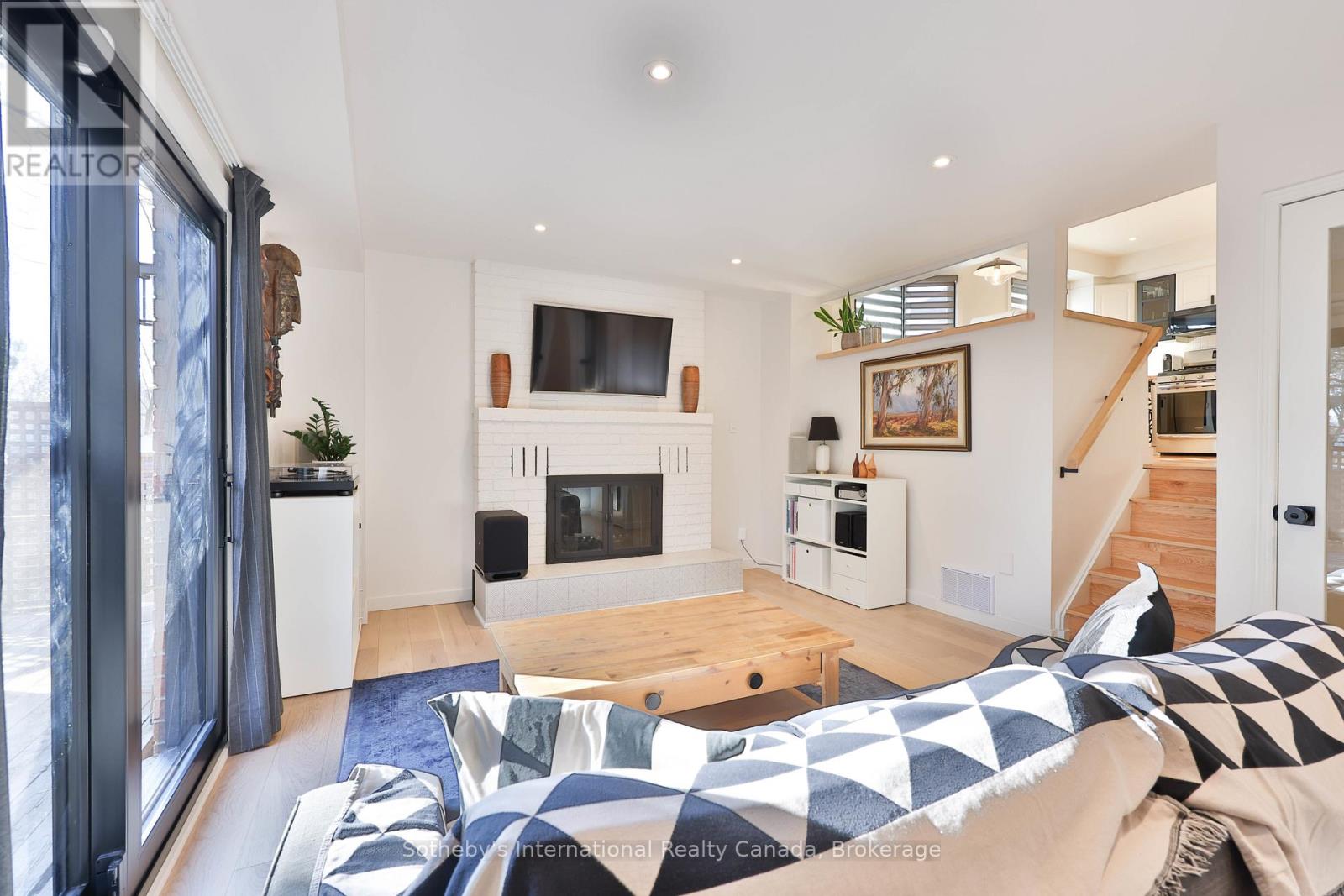 4 Fenton Drive, Hamilton, Ontario  L8B 0C8 - Photo 20 - X12670922