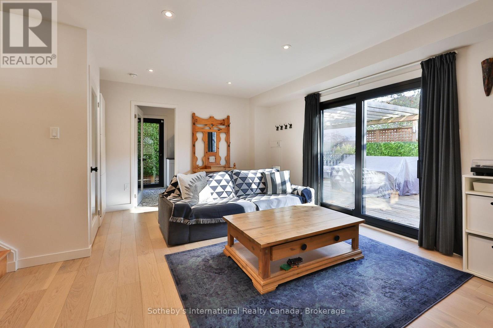 4 Fenton Drive, Hamilton, Ontario  L8B 0C8 - Photo 21 - X12670922