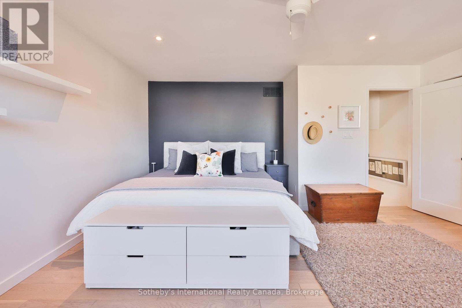 4 Fenton Drive, Hamilton, Ontario  L8B 0C8 - Photo 34 - X12670922