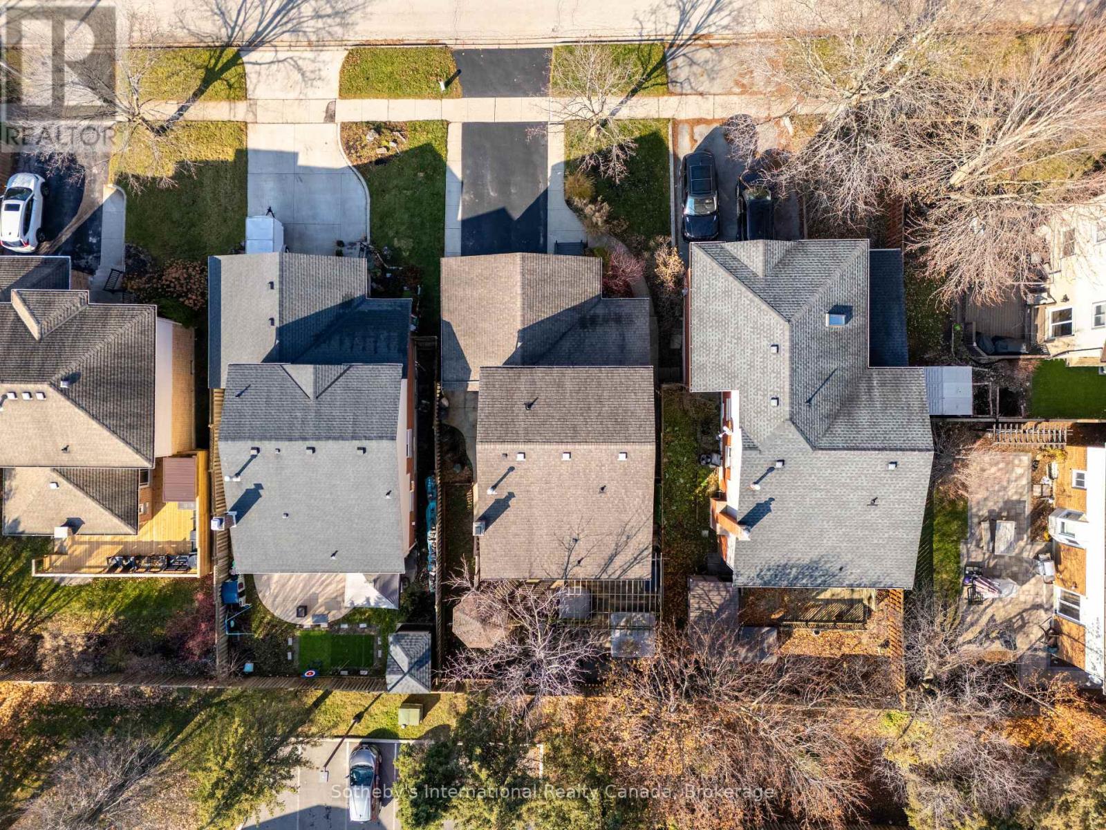 4 Fenton Drive, Hamilton, Ontario  L8B 0C8 - Photo 49 - X12670922