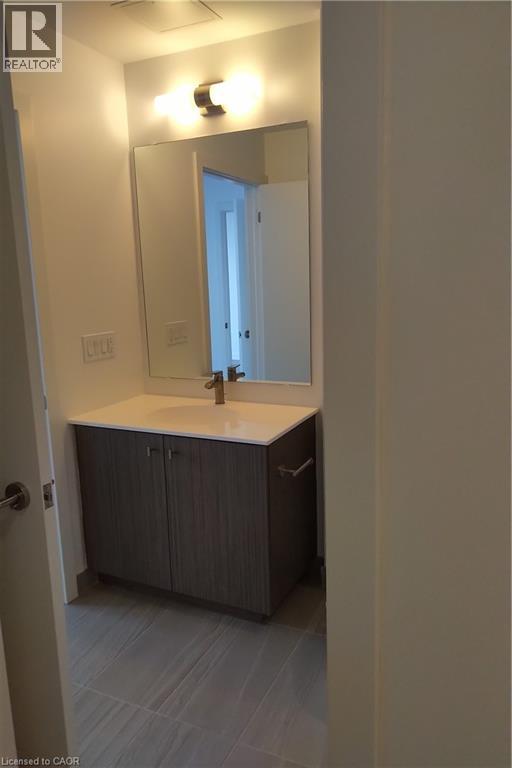 15 Wellington Street S Unit# 2111, Kitchener, Ontario  N2G 0E3 - Photo 14 - 40796429