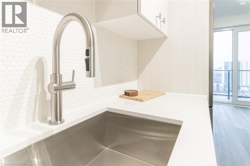 15 Wellington Street S Unit# 1810, Waterloo, Ontario  N2G 0E4 - Photo 11 - 40796397