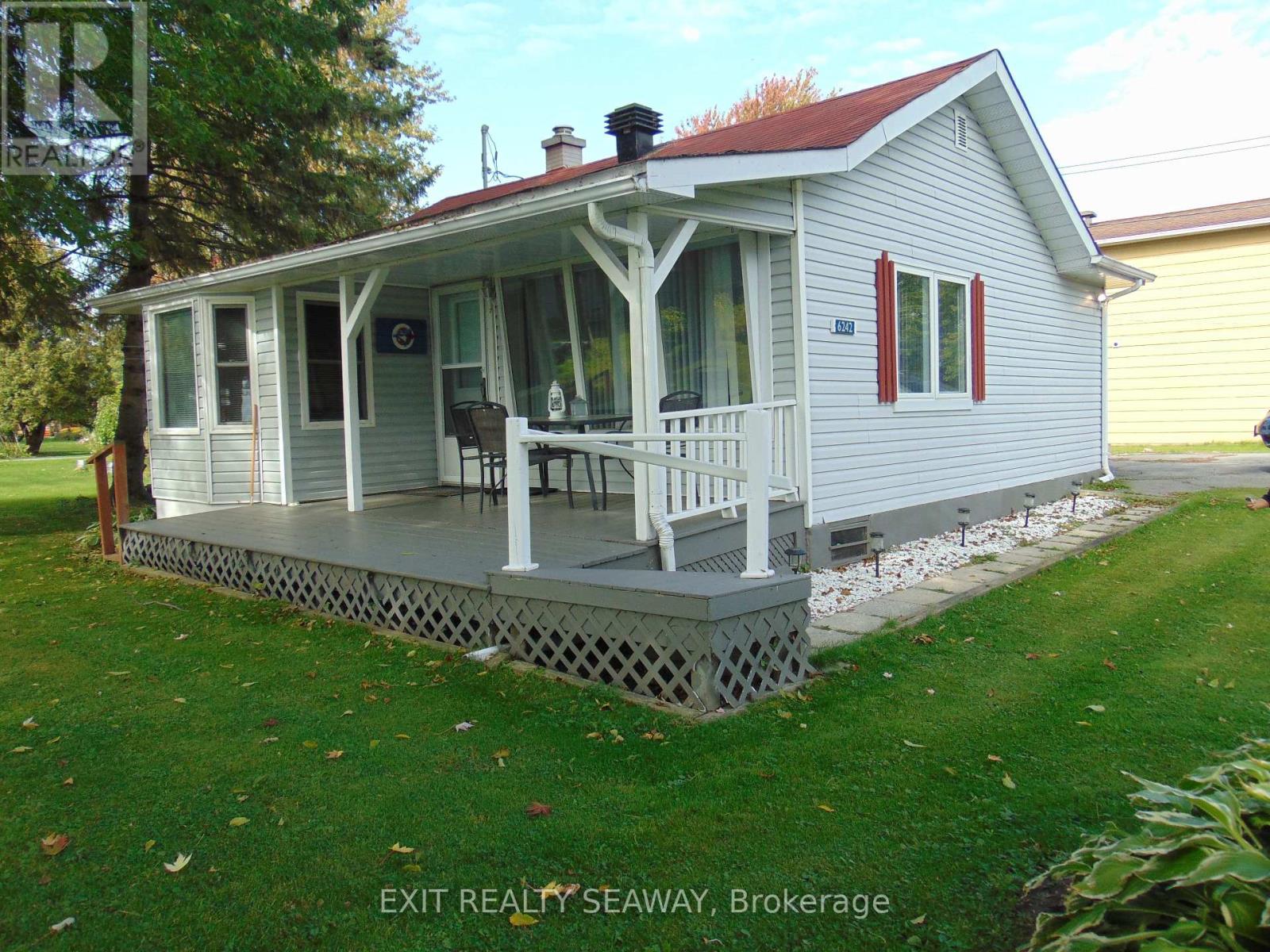 6242 Maple Avenue, South Glengarry, Ontario  K0C 1N0 - Photo 2 - X12670950
