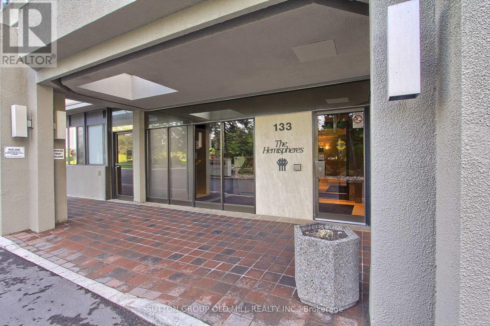 1604 - 133 Torresdale Avenue, Toronto (Westminster-Branson), Ontario  M2R 3T2 - Photo 3 - C12670886