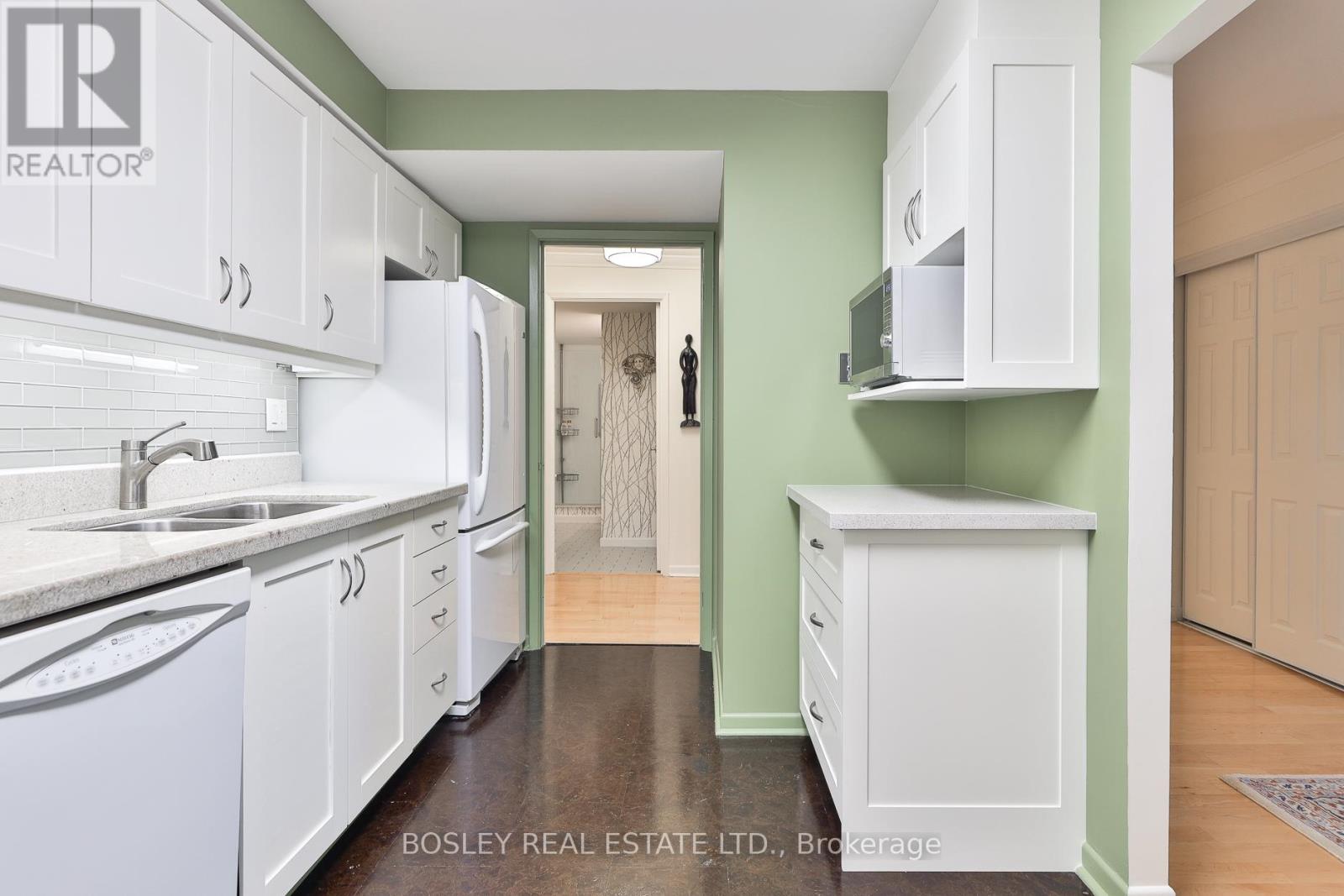 408 - 955 Millwood Road, Toronto, Ontario  M4G 4E3 - Photo 16 - C12670910