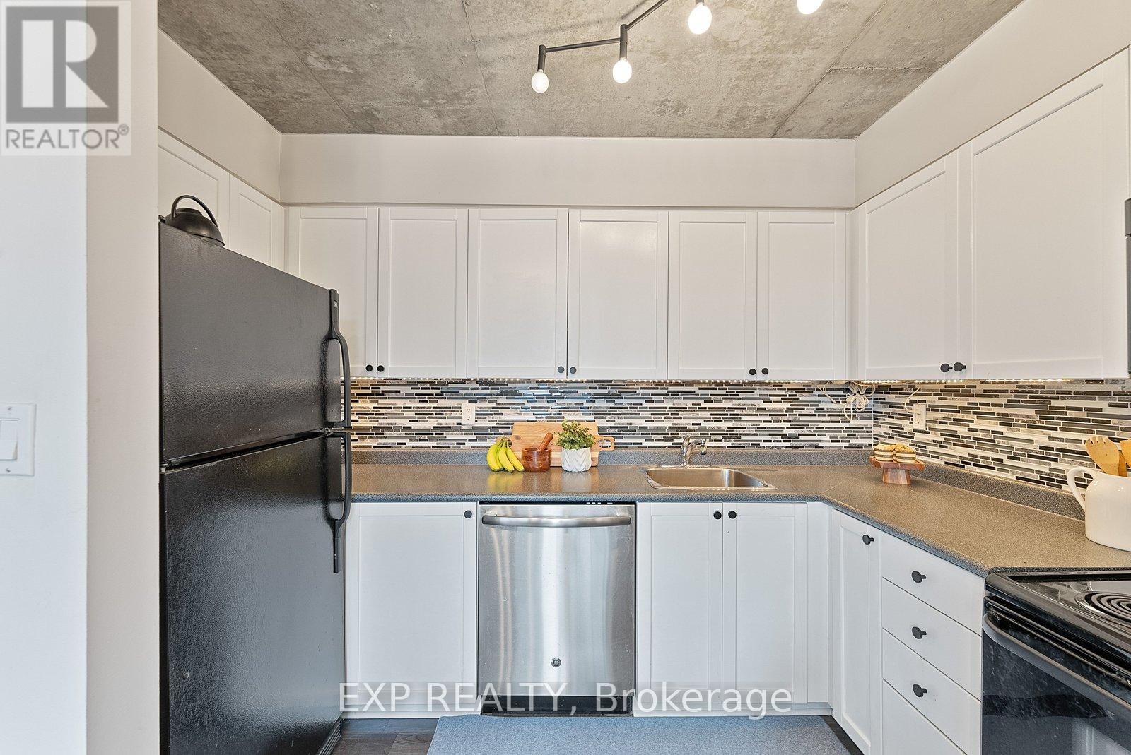 401 - 1029 King Street W, Toronto, Ontario  M6K 1J7 - Photo 9 - C12670914