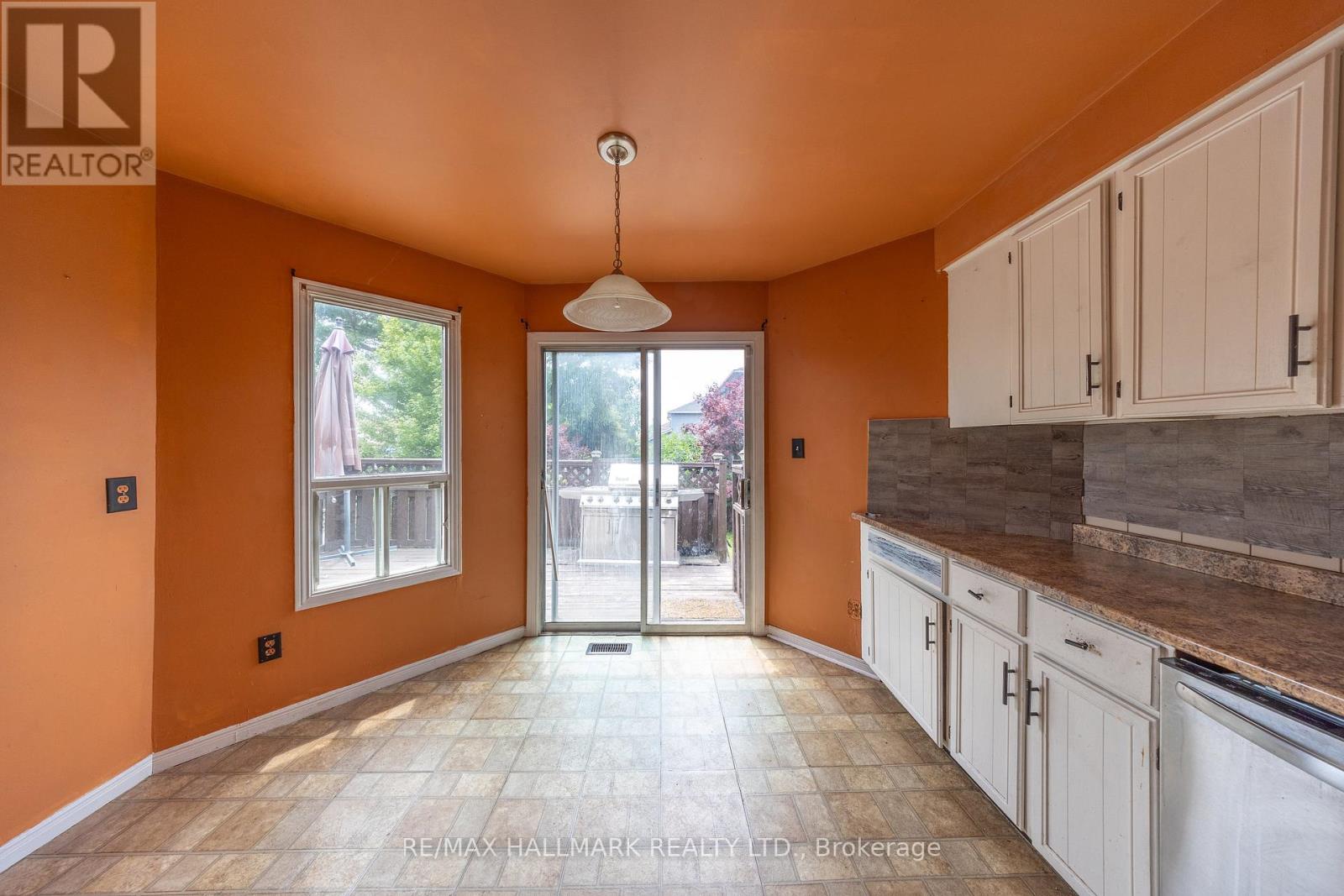 200 Adele Crescent, Oshawa, Ontario  L1J 7W5 - Photo 12 - E12670930