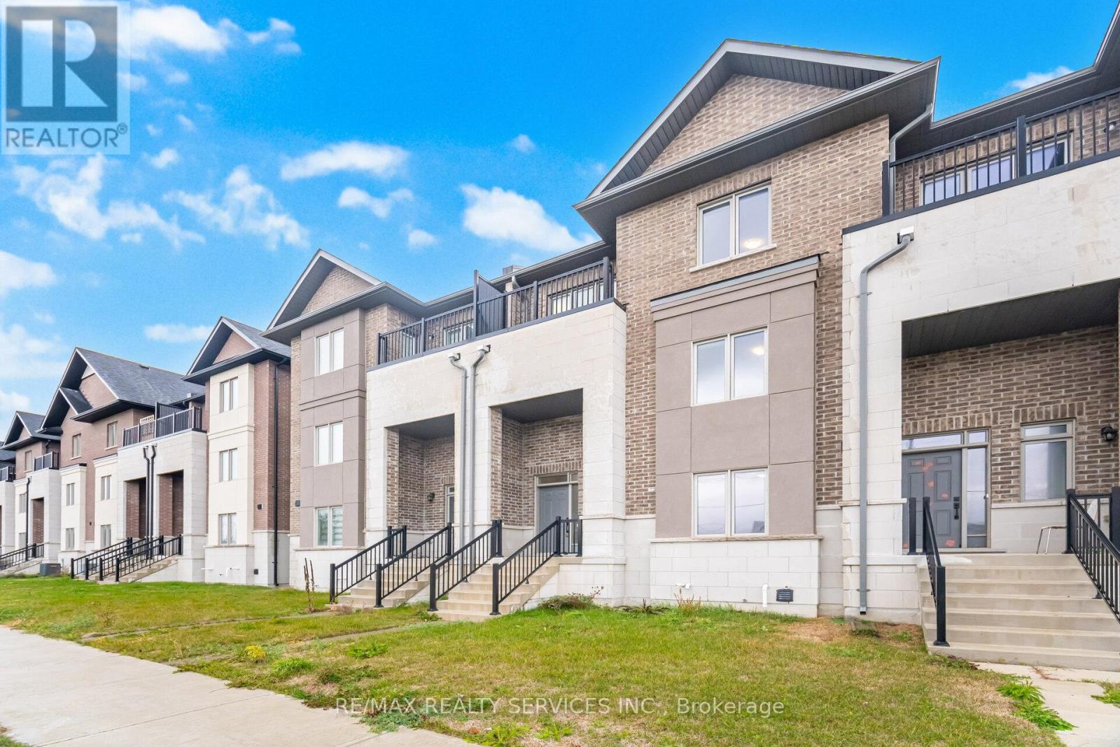 24 Alan Williams Trail, Uxbridge, Ontario  L9P 0R6 - Photo 5 - N12670934