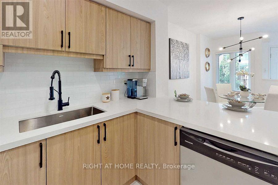 2 - 735 New Westminster Drive, Vaughan, Ontario  L4J 7Y9 - Photo 11 - N12670954