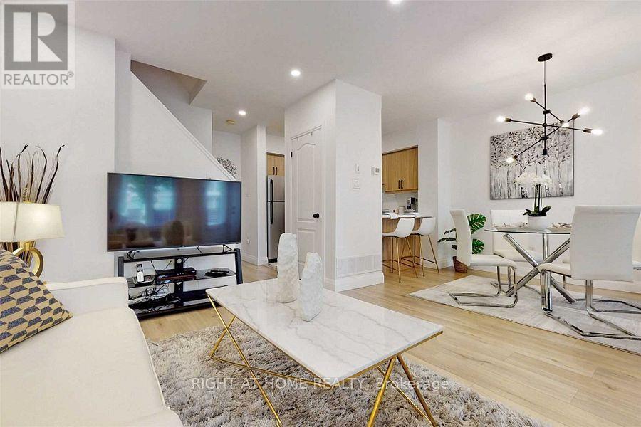 2 - 735 New Westminster Drive, Vaughan, Ontario  L4J 7Y9 - Photo 7 - N12670954