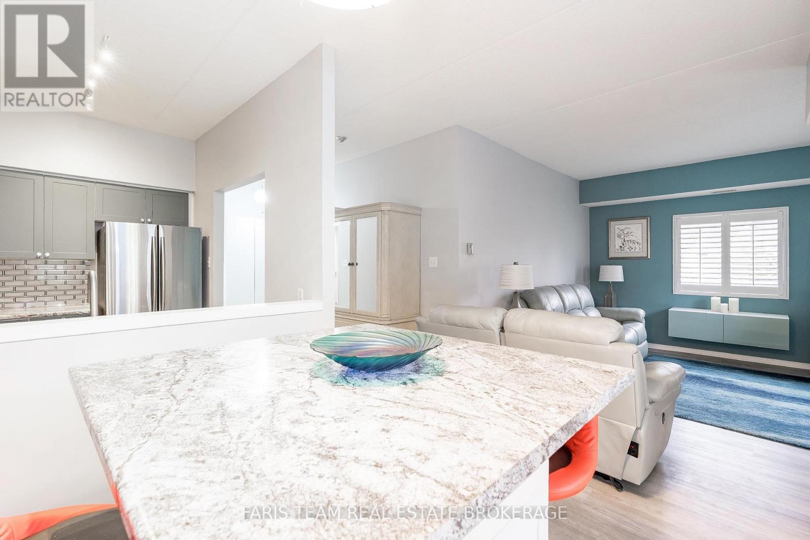 101 - 115 Bond Street, Orillia, Ontario  L3V 1J7 - Photo 12 - S12670926