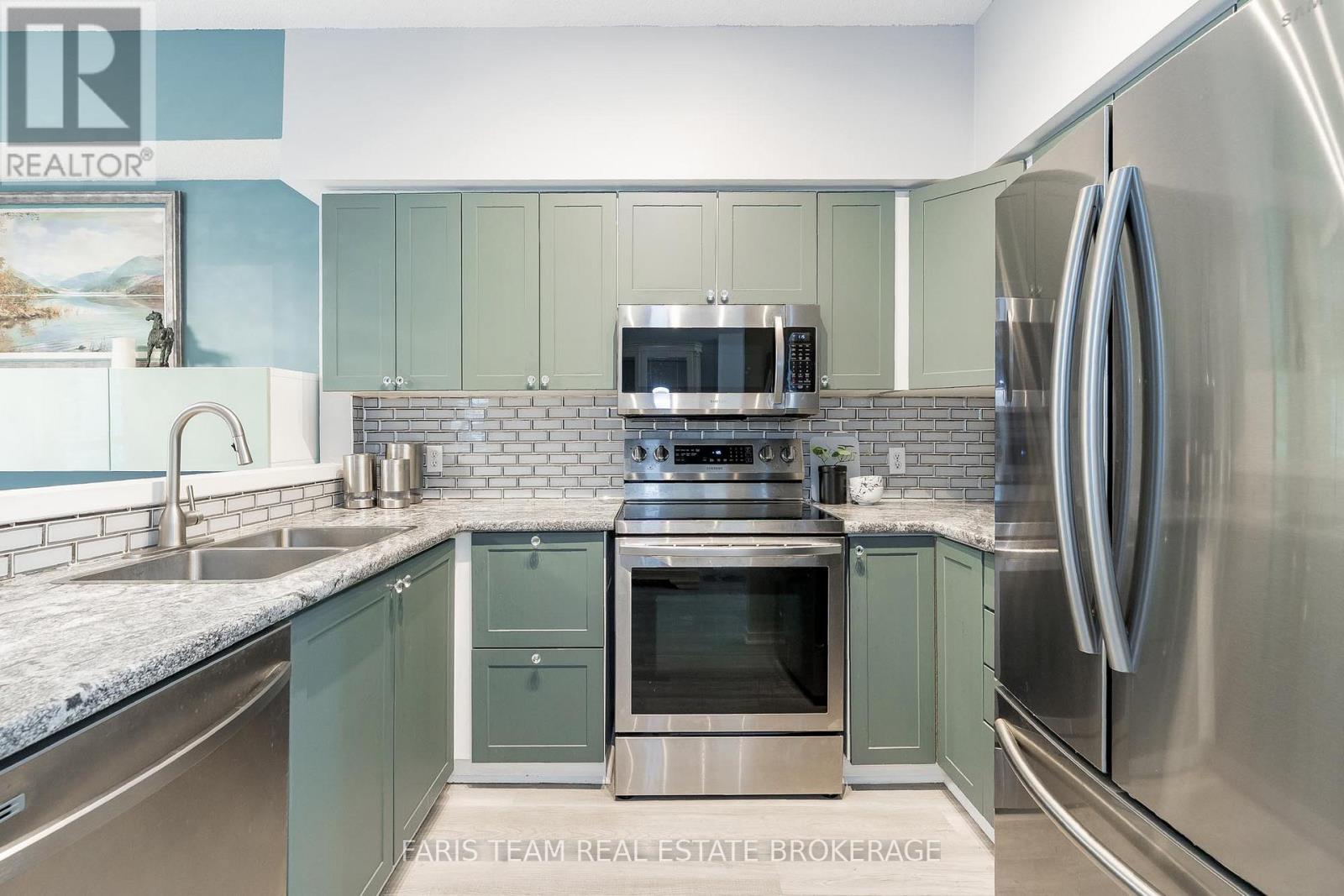 101 - 115 Bond Street, Orillia, Ontario  L3V 1J7 - Photo 6 - S12670926