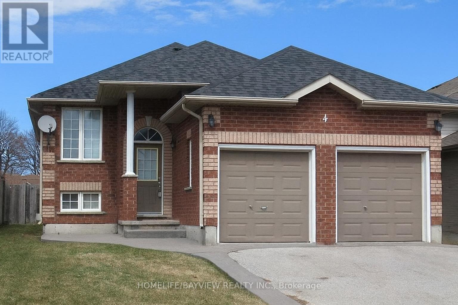 4 Quinlan Road, Barrie, Ontario  L4M 7A9 - Photo 2 - S12670948