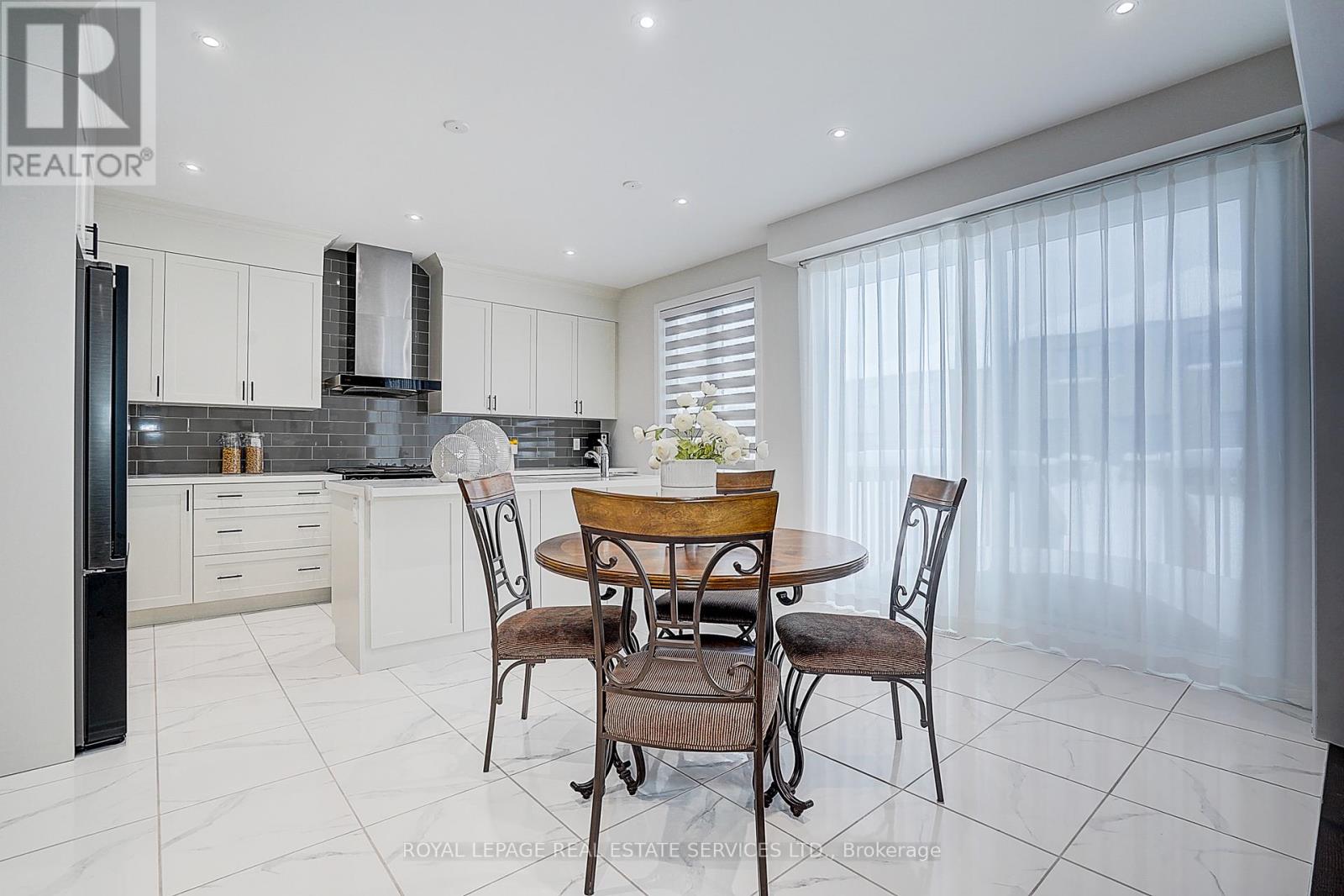 51 Nicord Road, Wasaga Beach, Ontario  L9Z 0N4 - Photo 13 - S12670968