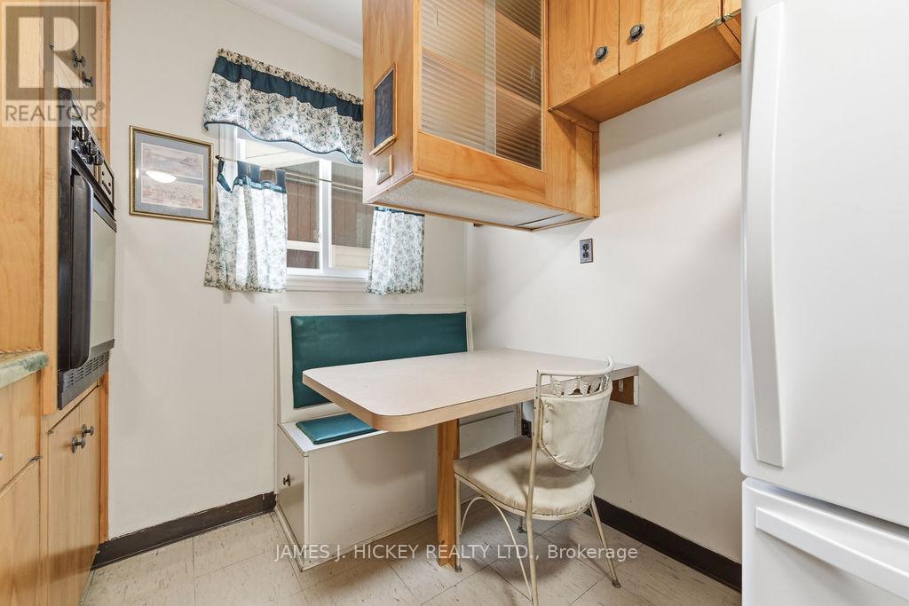 94 Glendale Avenue, Deep River, Ontario  K0J 1P0 - Photo 12 - X12652092